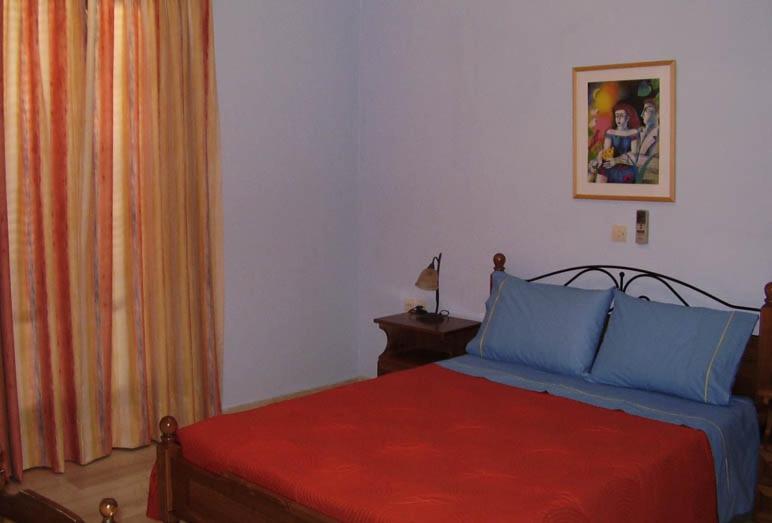 Villa Bonatsa Andros Home Batsíon Exteriér fotografie