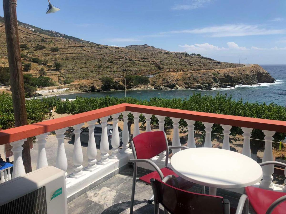 Villa Bonatsa Andros Home Batsíon Exteriér fotografie