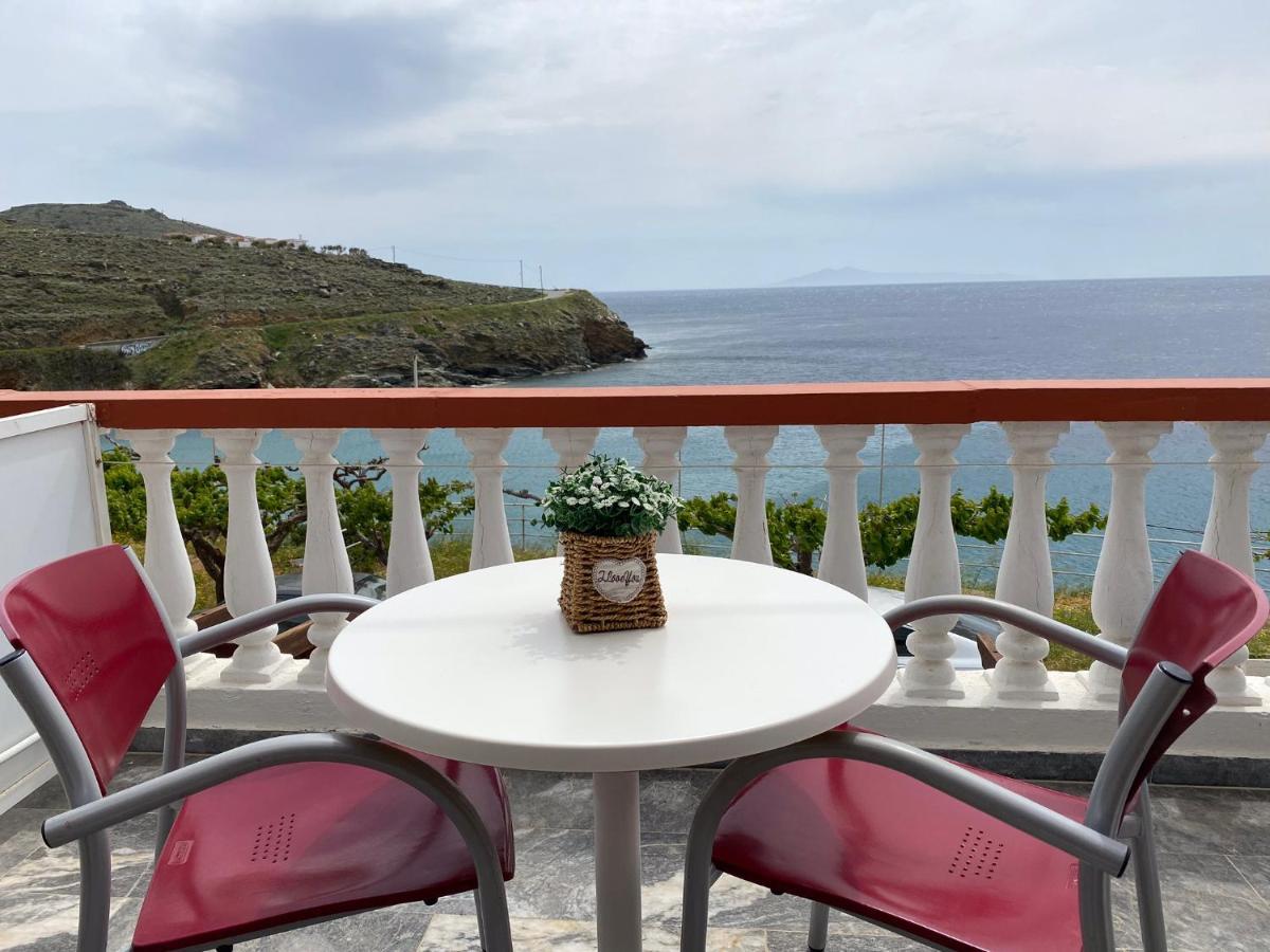 Villa Bonatsa Andros Home Batsíon Exteriér fotografie
