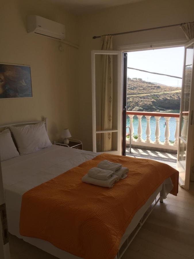 Villa Bonatsa Andros Home Batsíon Exteriér fotografie